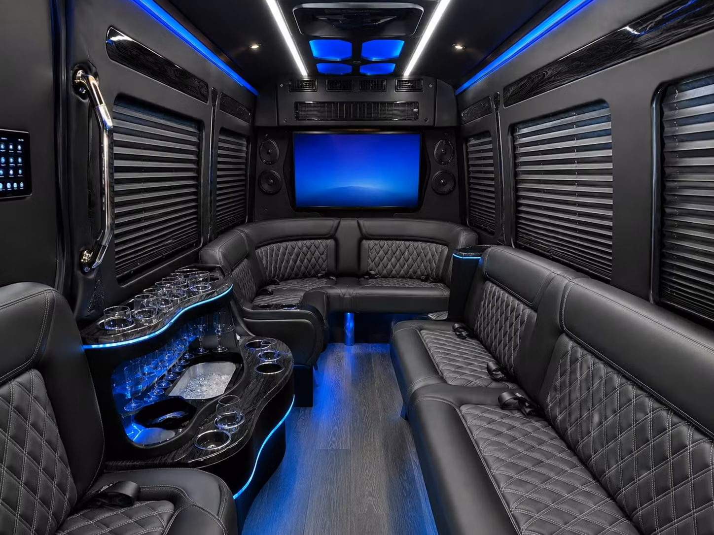 look no further for airport transfers and hotel loops for out of town wedding guests